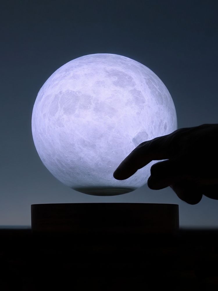 Левитирующая луна MoonFlight с пластиковой подставкой-10