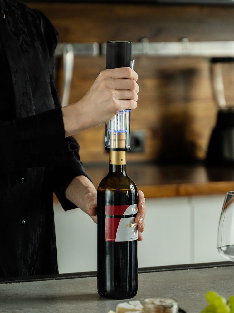 Электрический штопор с ножом для фольги Wine Diesel, черный-8
