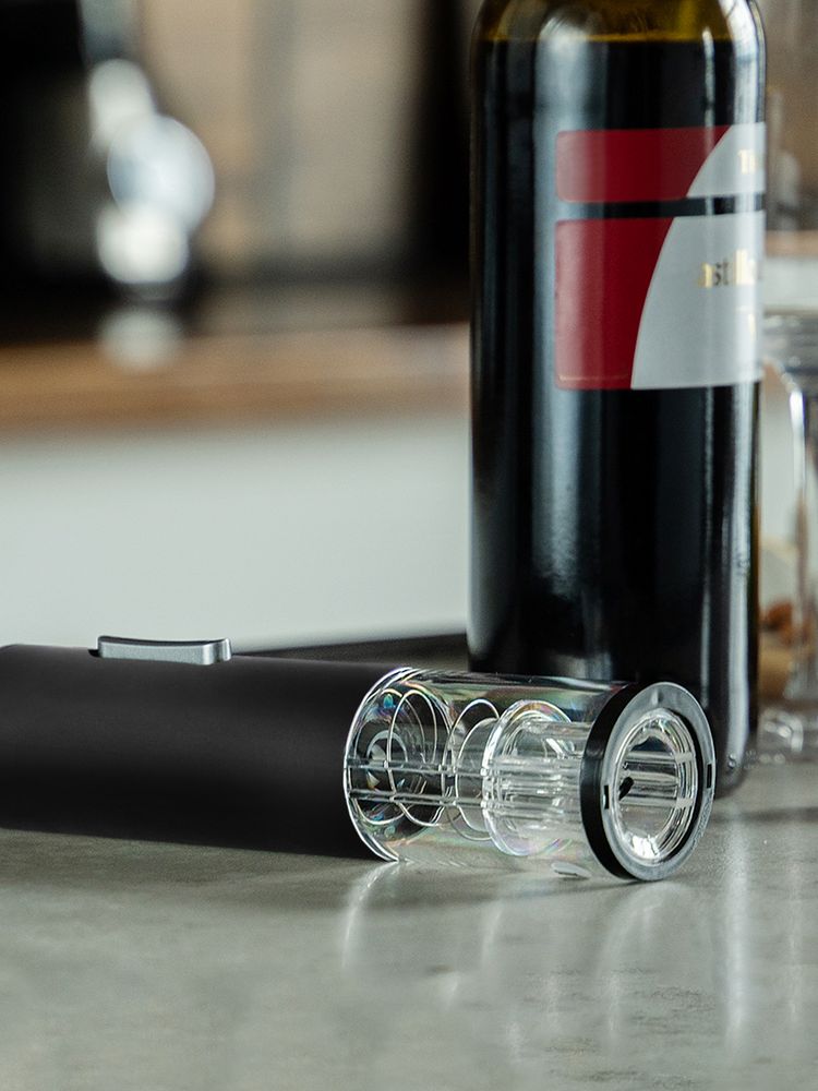 Электрический штопор с ножом для фольги Wine Diesel, черный-9