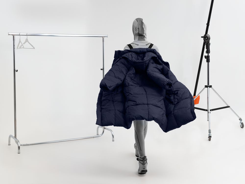 Пуховик унисекс Kapsula, черный, размер ХS/S-16