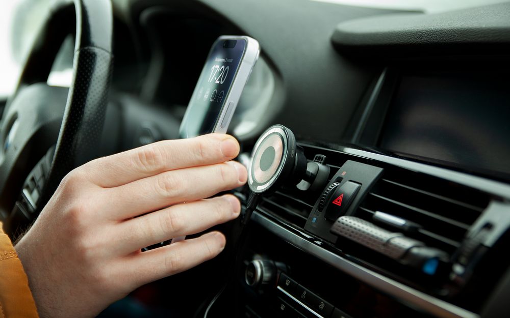 Держатель для смартфона Cooper Auto Wireless с беспроводной зарядкой, черный-12