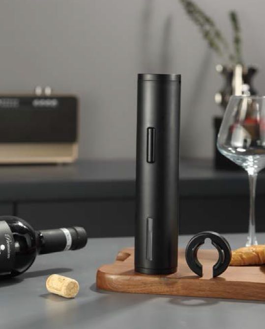 Электрический штопор с ножом для фольги Wine Crime, черный-7