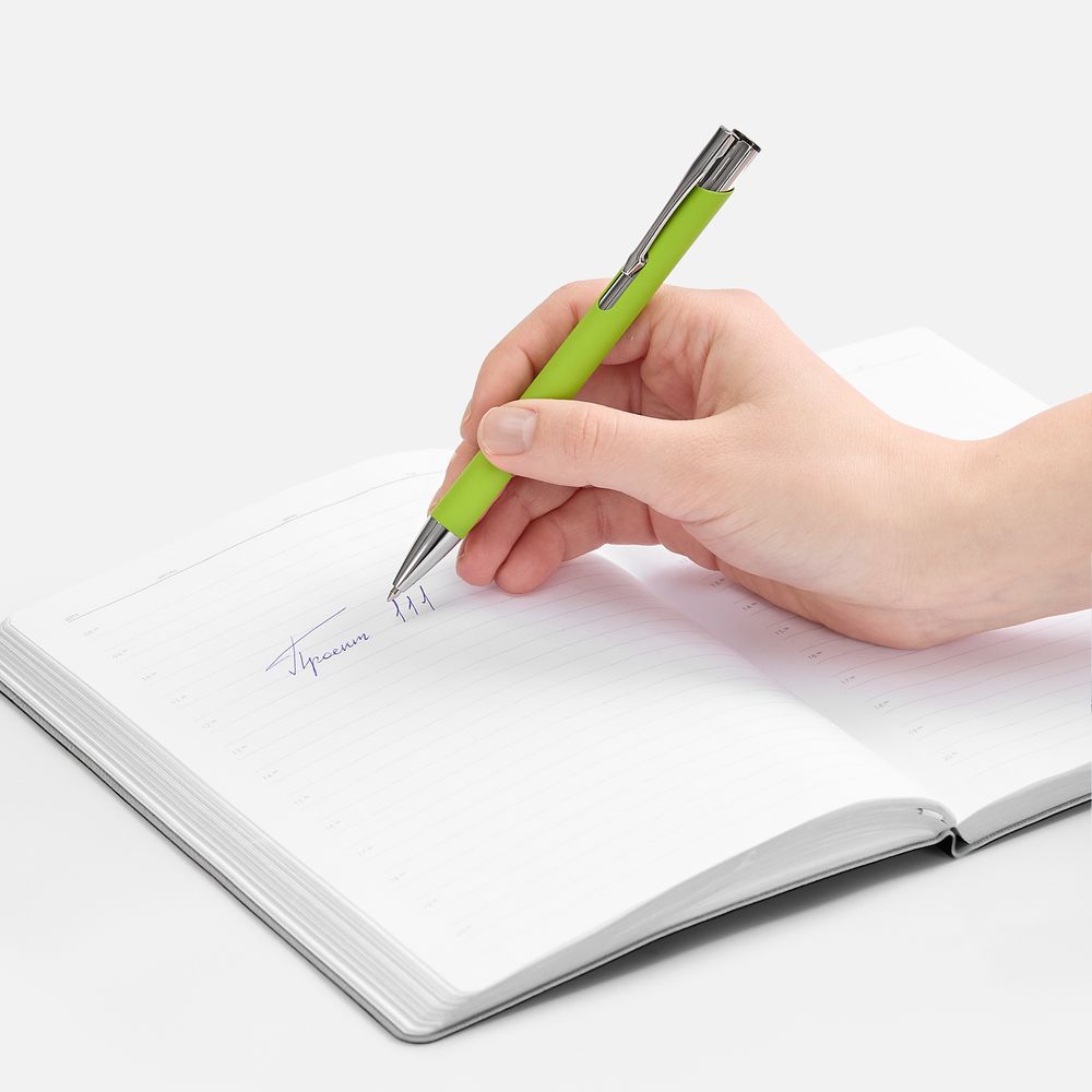 Ручка шариковая Keskus Soft Touch в футляре, зеленое яблоко-5
