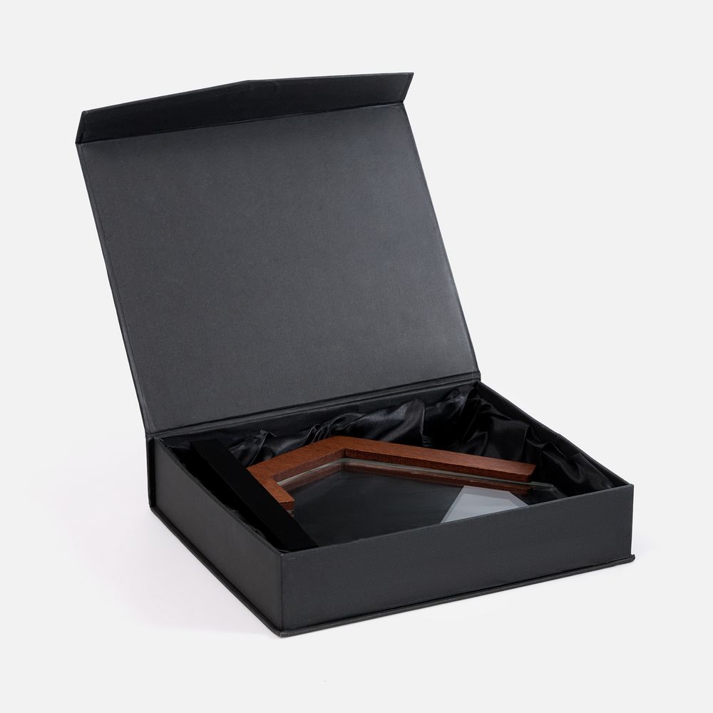 Стела Vinde-4