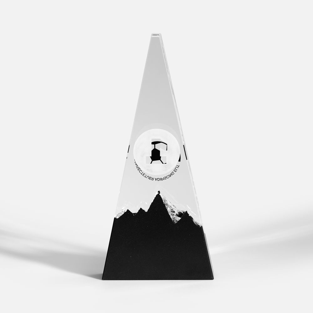 Стела Upward-9
