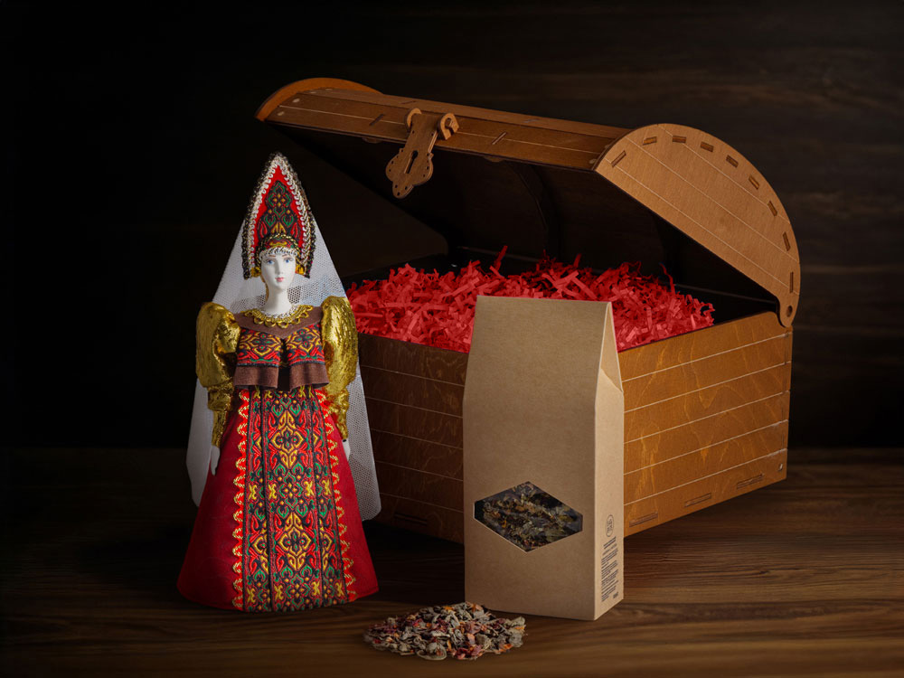 Подарочный набор: кукла фарфоровая, чай "Малина с мятой", красный-1