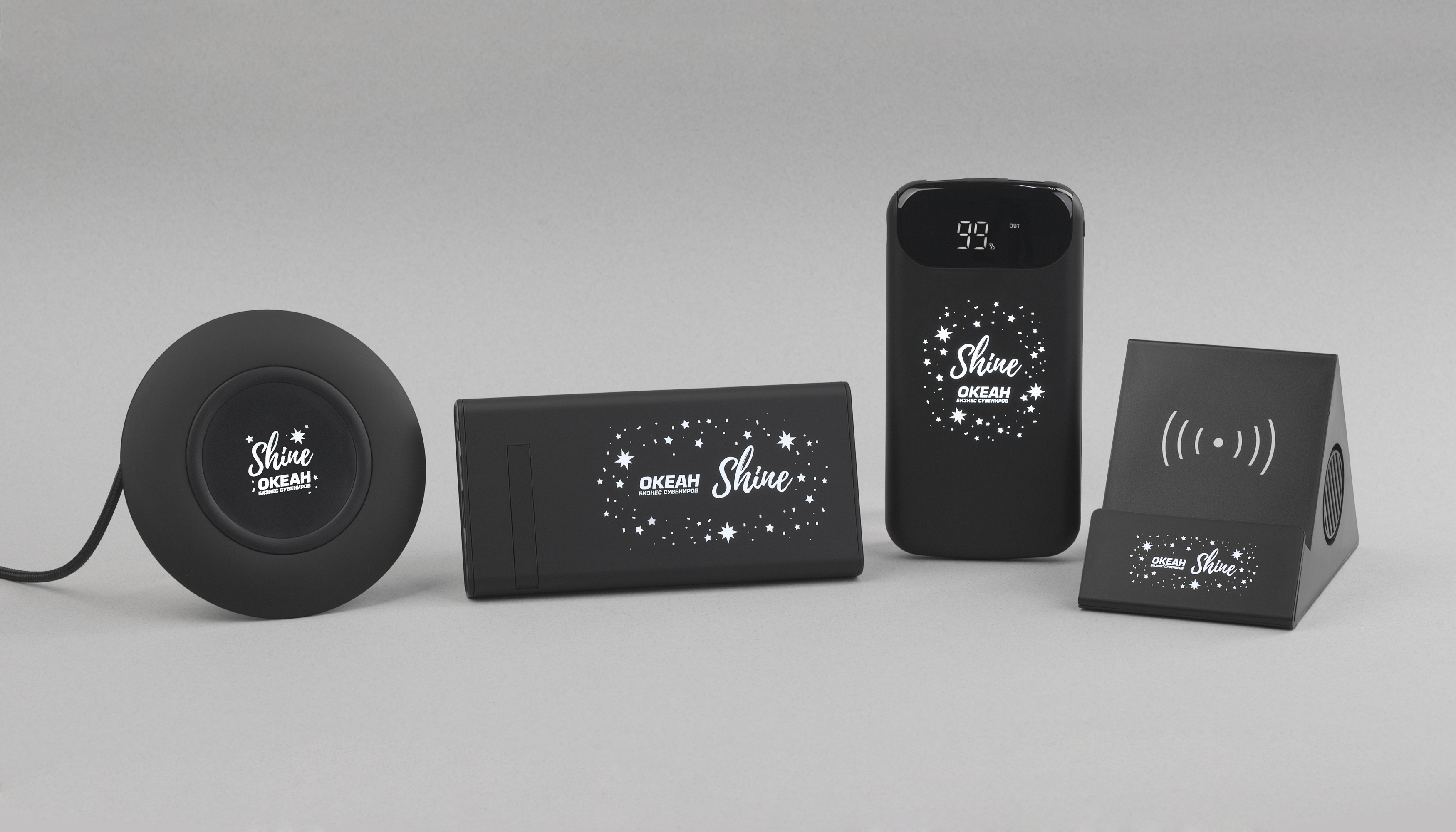 Беспроводное зарядное устройство "Eight SOFTTOUCH", 8000 mAh, с подсветкой логотипа и подставкой-4