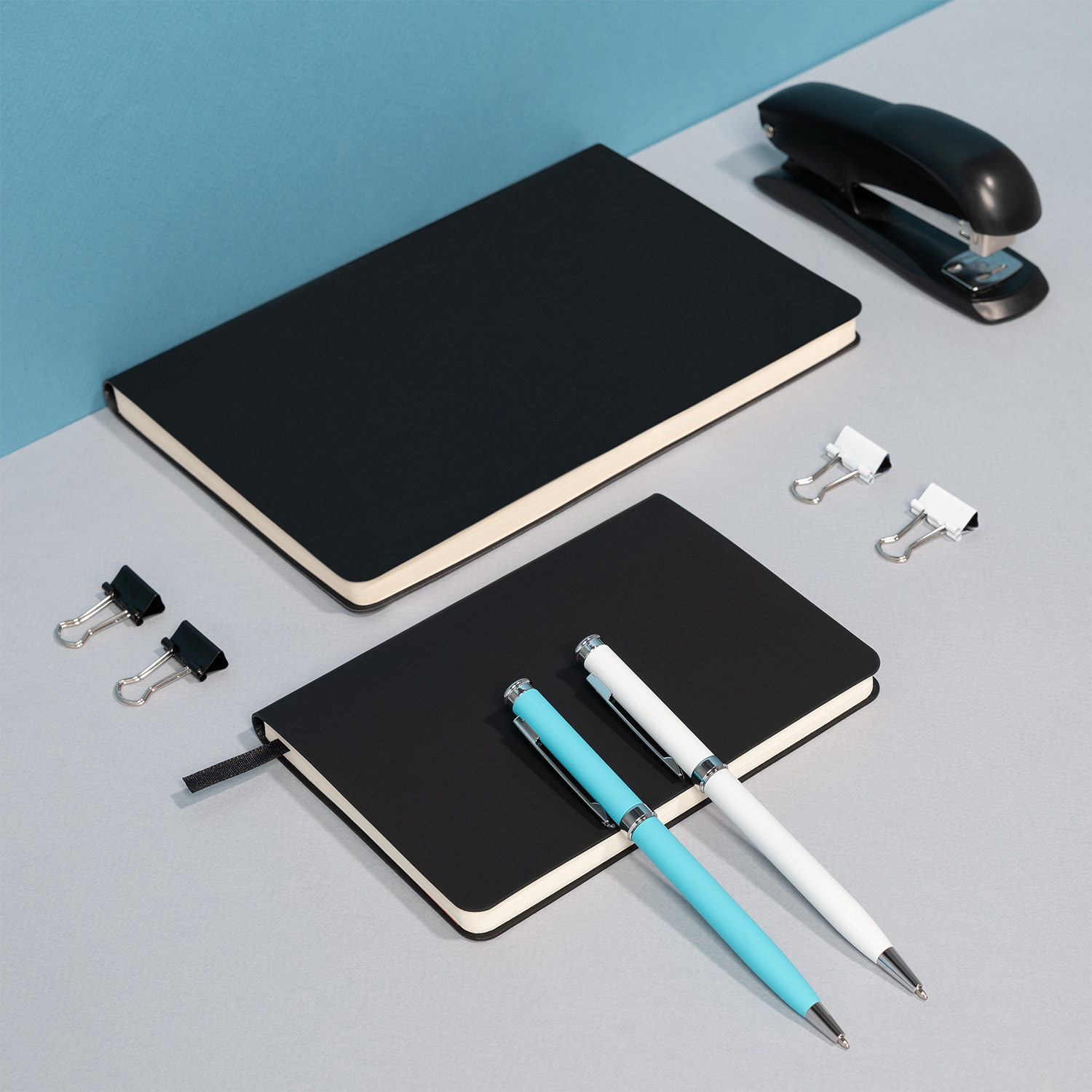 Ежедневник Спарк мини (Spark mini) A6 недатированный, черный-12
