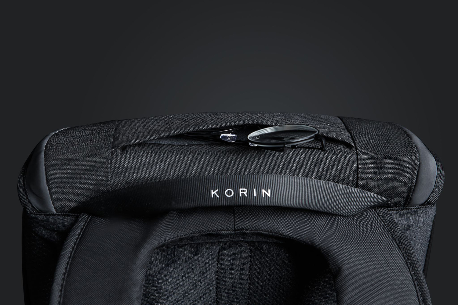 Рюкзак KORIN ClickPack X 45х32х15,5 см, с клапаном, черный-14
