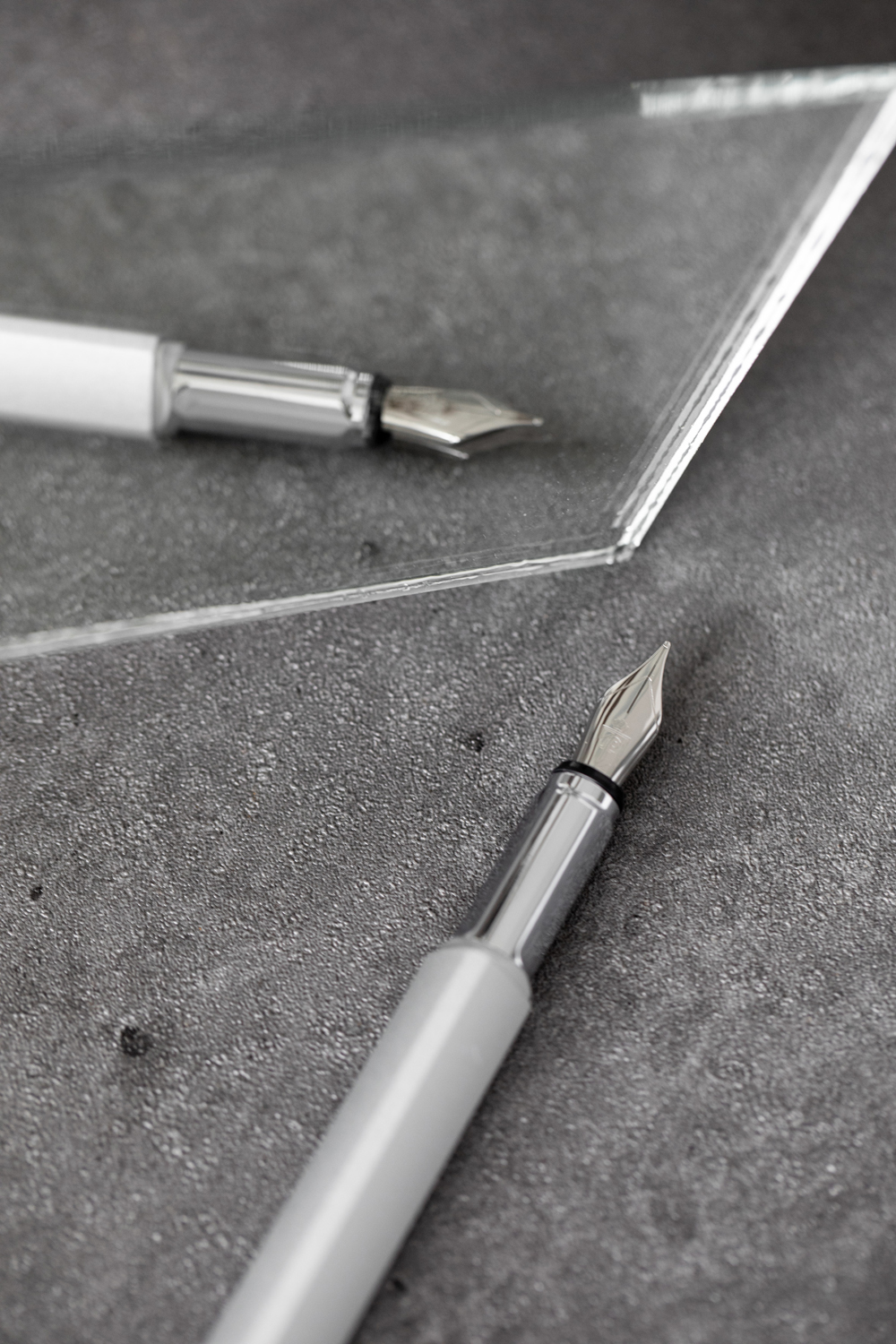 Перьевая ручка PININFARINA PF One SILVER-11