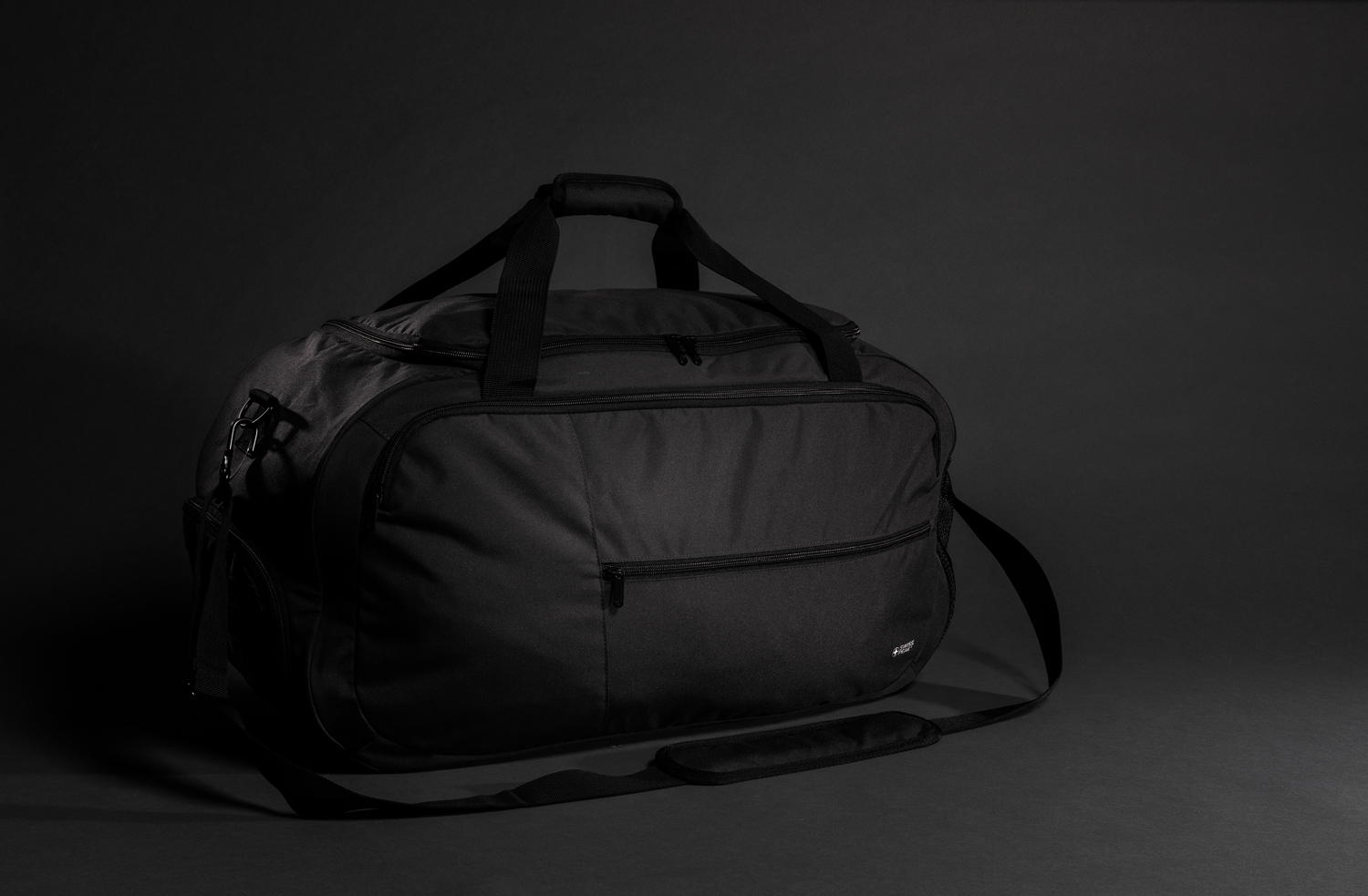 Спортивная сумка Swiss Peak из RPET AWARE™-3