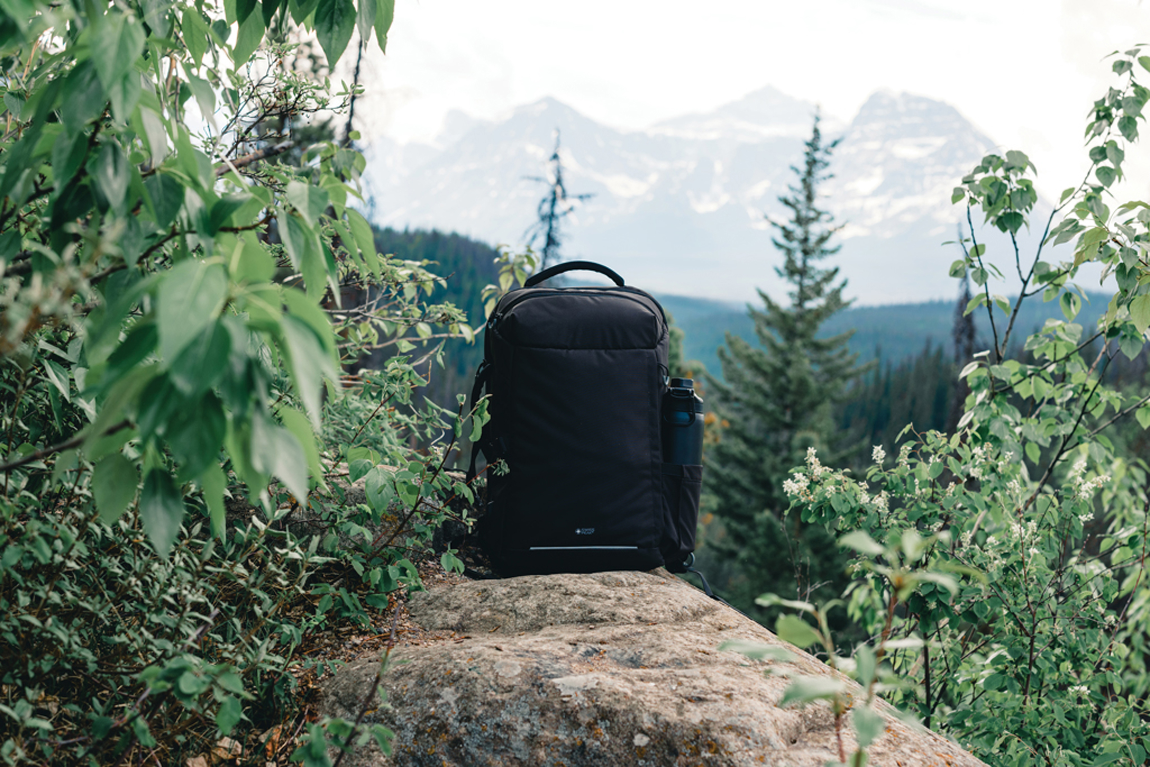 Рюкзак для путешествий Swiss Peak XXL из rPET AWARE™, 17’’-14