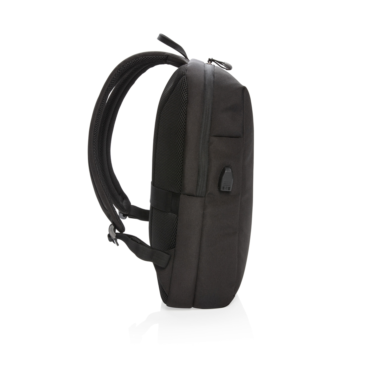 Рюкзак Swiss Peak с RFID-защитой и USB-A из rPET AWARE™, 15,6’’-5