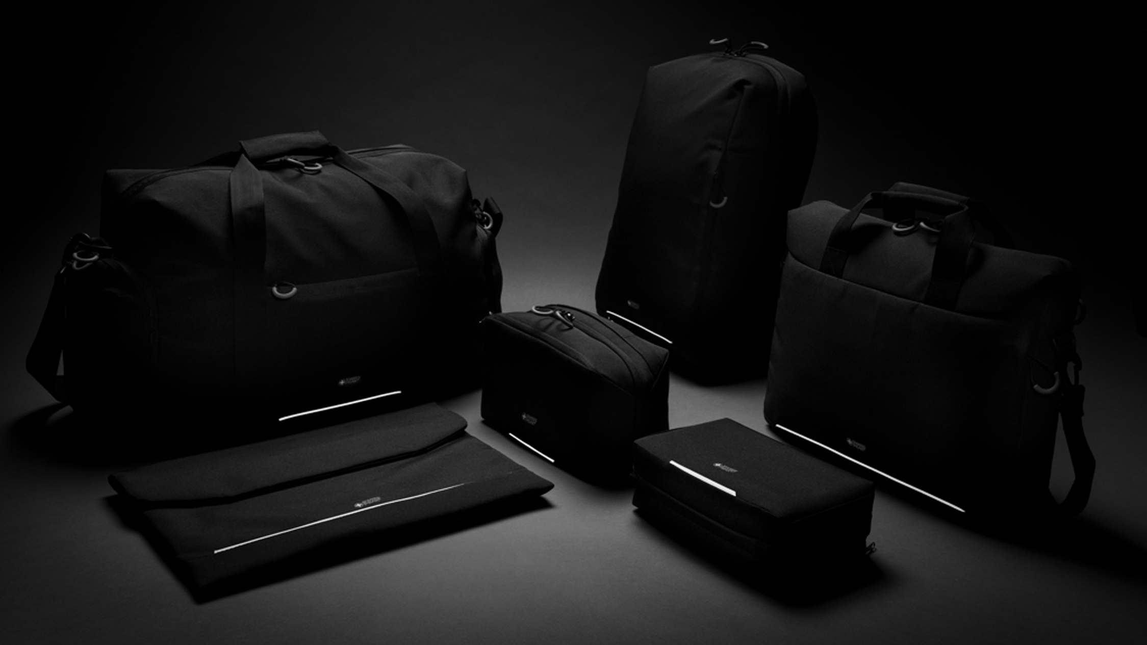 Рюкзак Swiss Peak с RFID-защитой и USB-A из rPET AWARE™, 15,6’’-12
