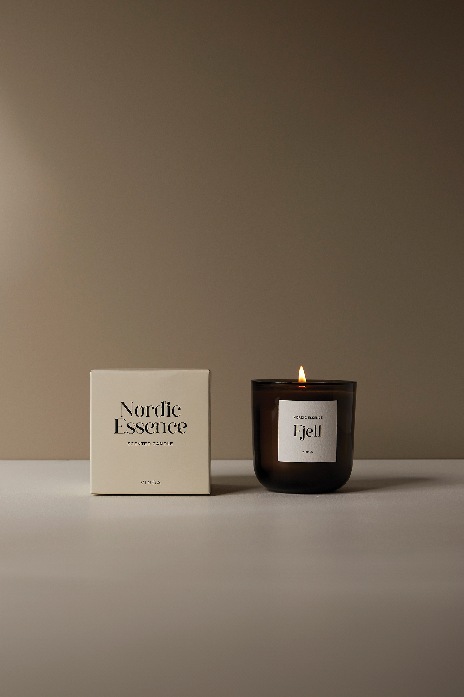 Большая ароматическая свеча VINGA Nordic Essence в стекле-4